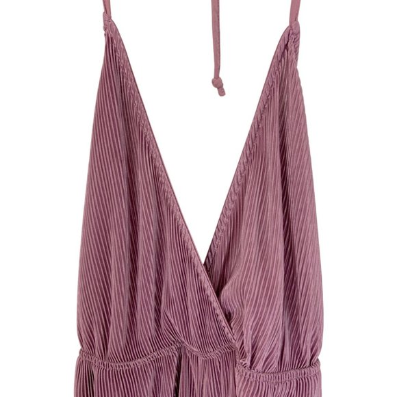 ASOS Petite Plisse V-Neck Halter with Frill Hem Romper - Picture 3 of 9